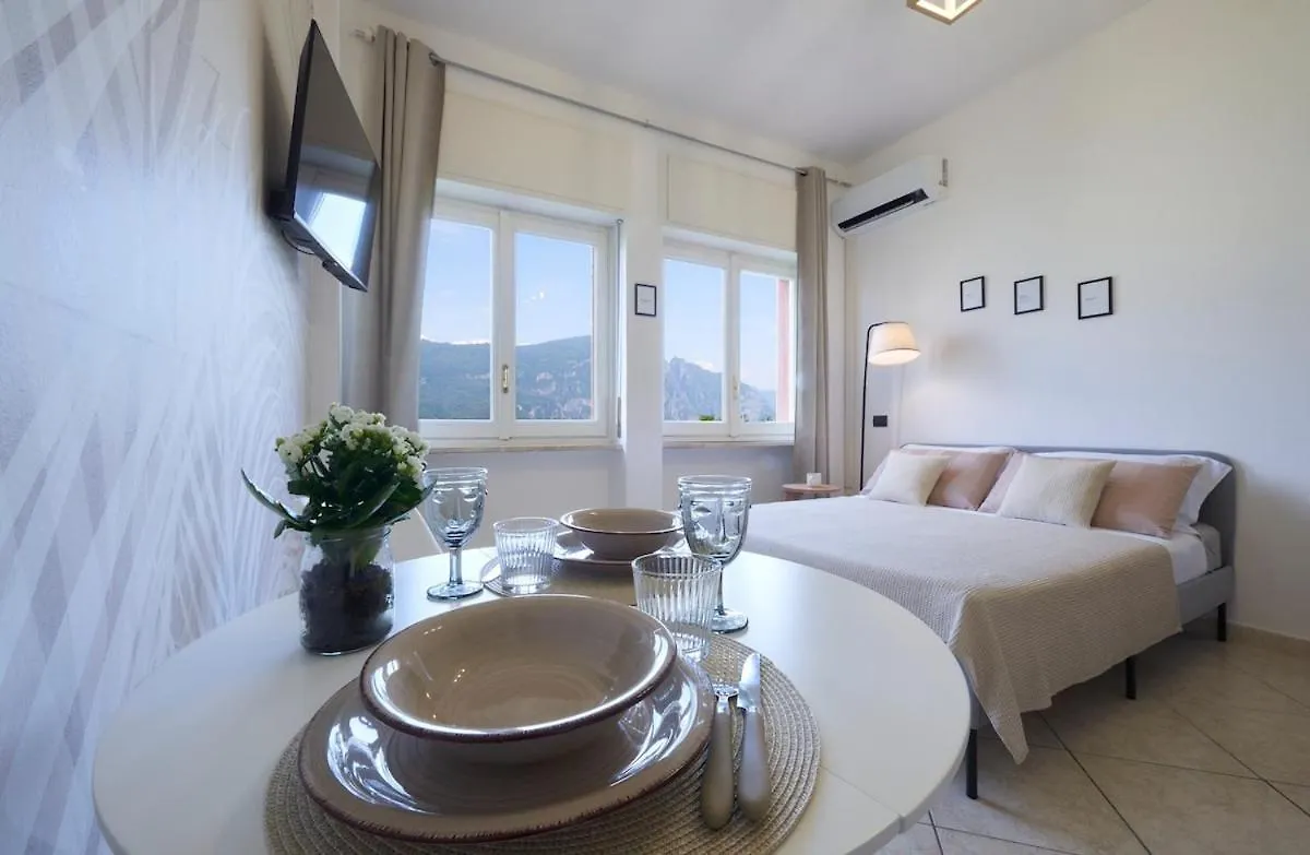 Stella Apartment On Lake Como Onno