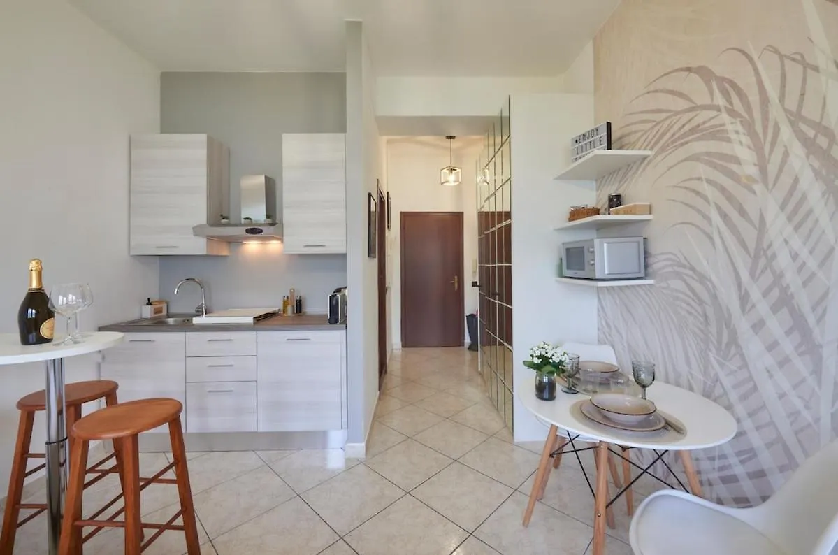 Stella Apartment On Lake Como Onno